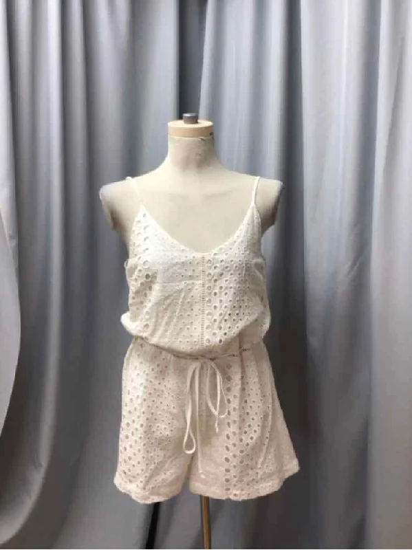 Dresses for bridal parties -ADELYN RAE SIZE SMALL Ladies DRESS