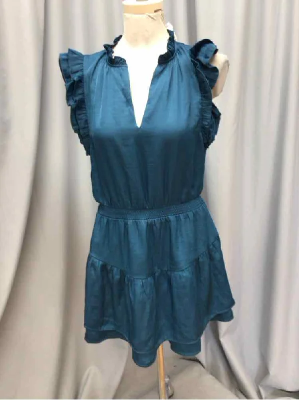 Classic dresses for women -BB DAKOTA SIZE SMALL Ladies DRESS