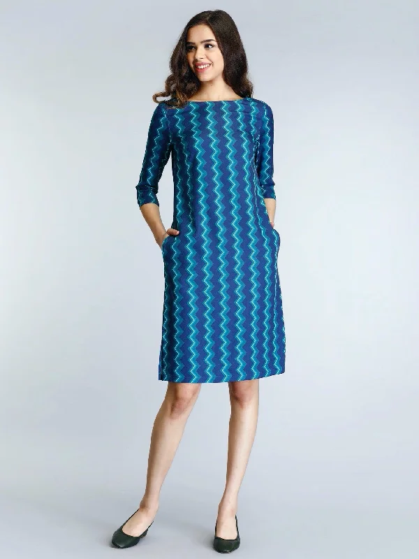 Button-up dresses for women -Boat Neck Geometric Print Shift Dress - Blue and Green