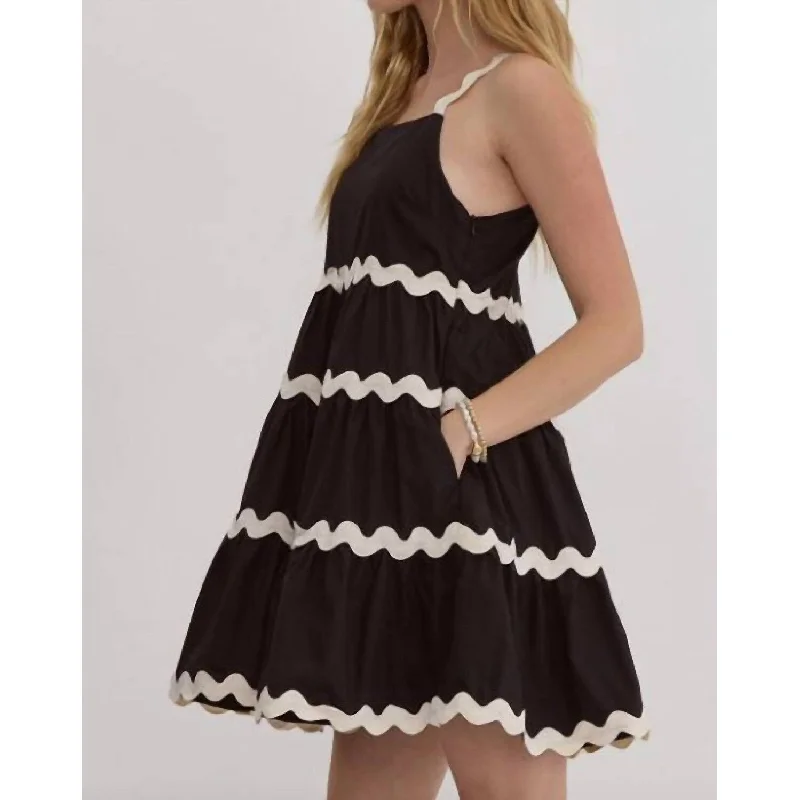 Simple yet stylish dresses -Entro - Ric Rac Short Dress