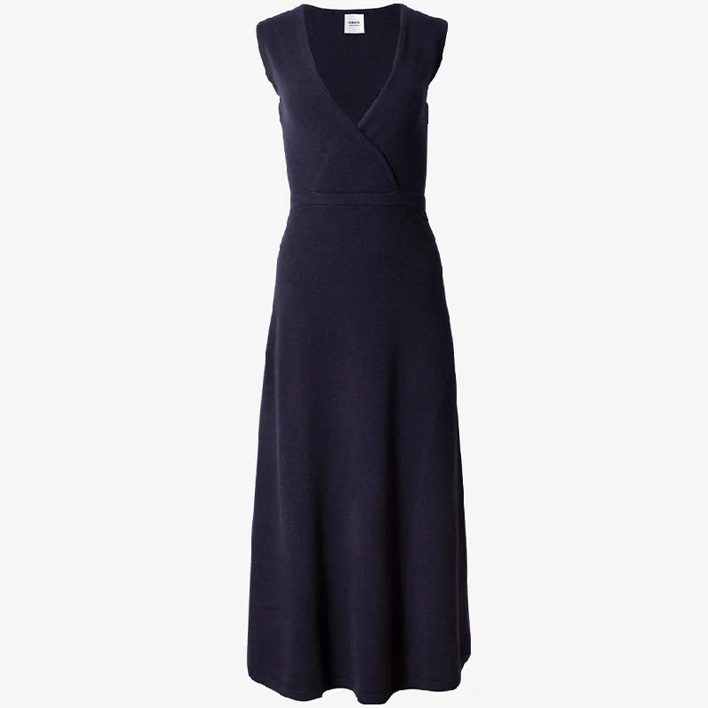 Fashionable chic dresses for women -CASHMERE MAXI DRESS "ERDEN" IN NAVY