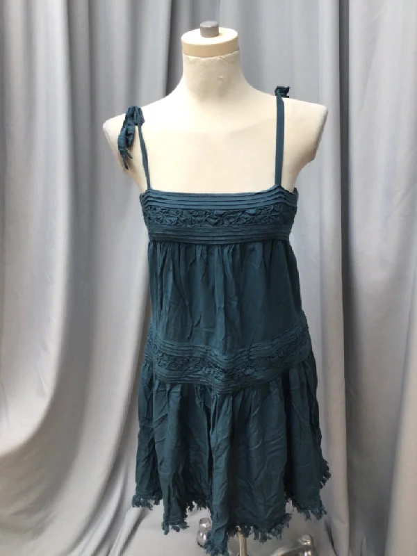 Sleeveless dresses with prints -FLOREAT SIZE SMALL Ladies DRESS