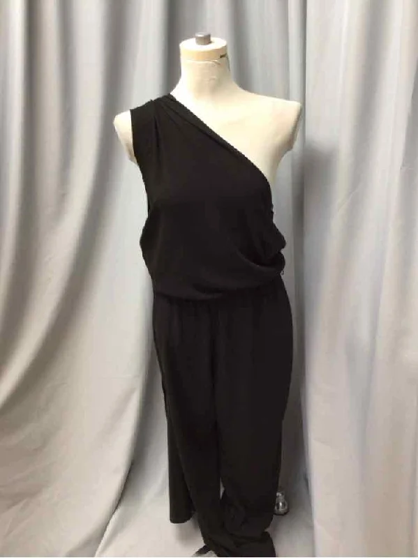 Dress for elegant affairs -HALSTON HERTIAGE SIZE SMALL Ladies DRESS