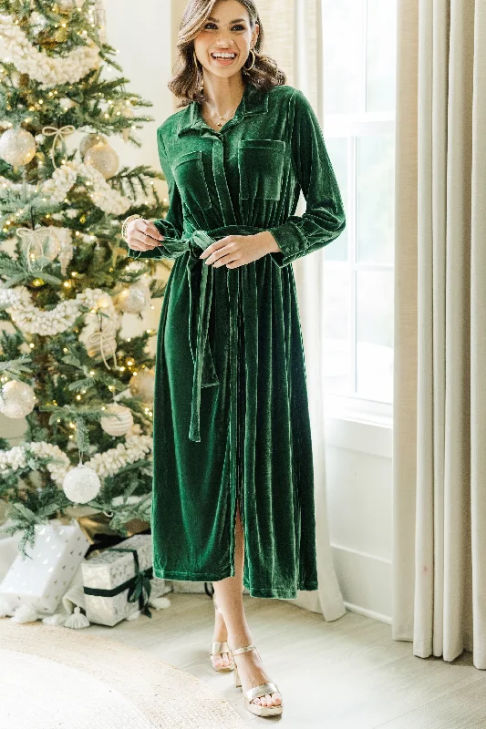 Dresses with long flowing fabric -How To Love Emerald Green Velvet Midi Dress