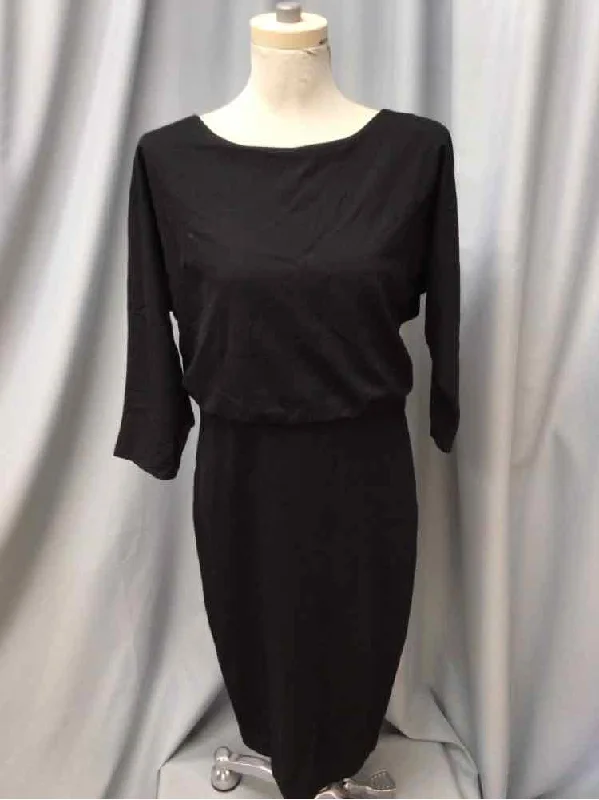 Designer casual dresses -J MCLAUGHLIN SIZE LARGE Ladies DRESS