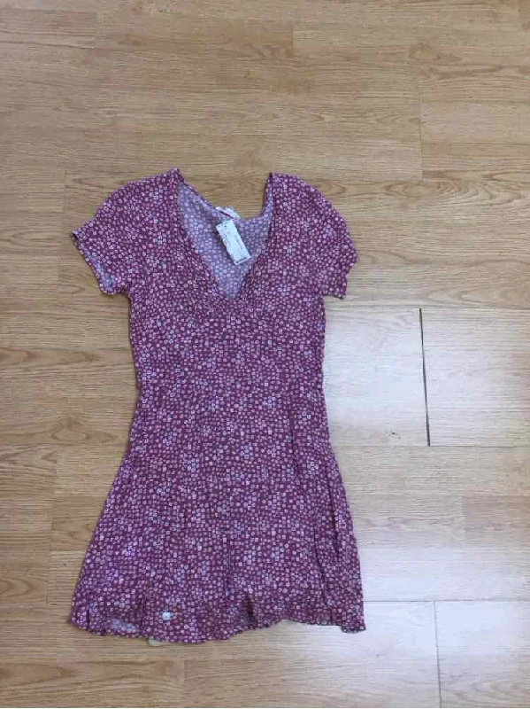 Sporty chic dresses -LA HEARTS SIZE SMALL Ladies DRESS