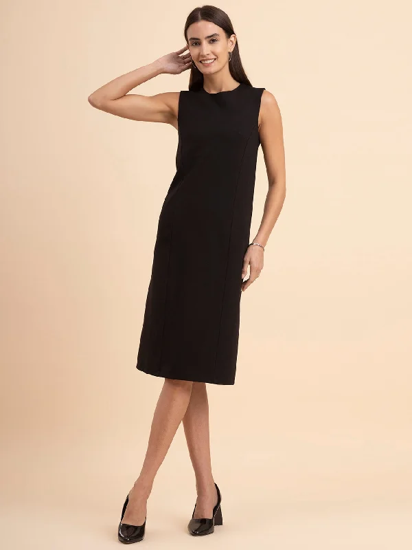 Chic dresses for women -LivIn A-Line Round Neck Dress - Black