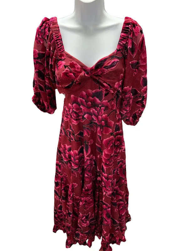 Pretty prom dresses -NWT Hutch Women's Dress Red XSP