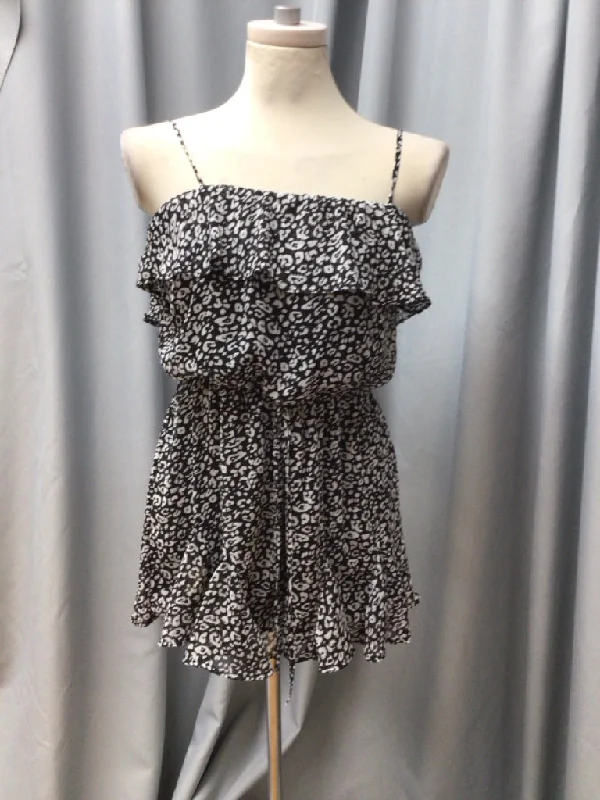 Dresses for parties with friends -TRIXXI SIZE SMALL Ladies DRESS