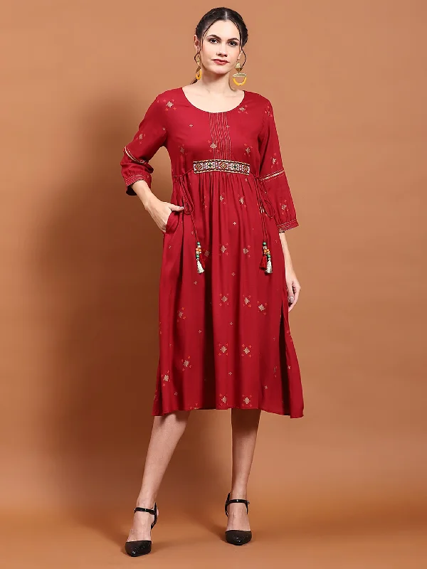 Dresses with sheer details -Women Maroon Geometric Print Dress