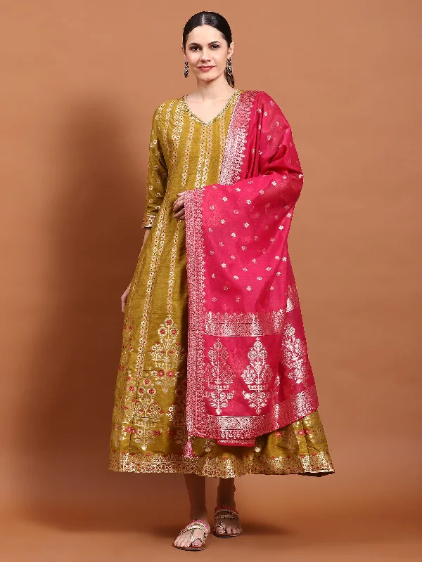 Dresses for spring weddings -Women Mustard Printed Dress With Dupatta