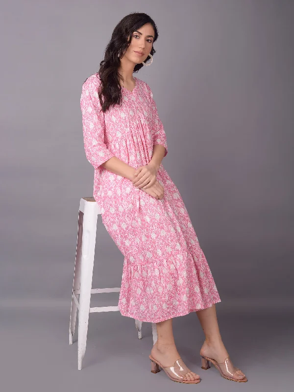 Casual dress outfits -Women Pink V-Neck Printed Dress