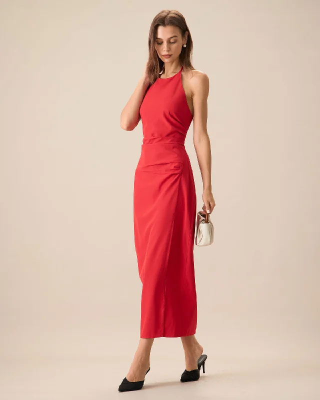 Comfy knit maxi dresses -Women's Red Shirred Halter Maxi Dress